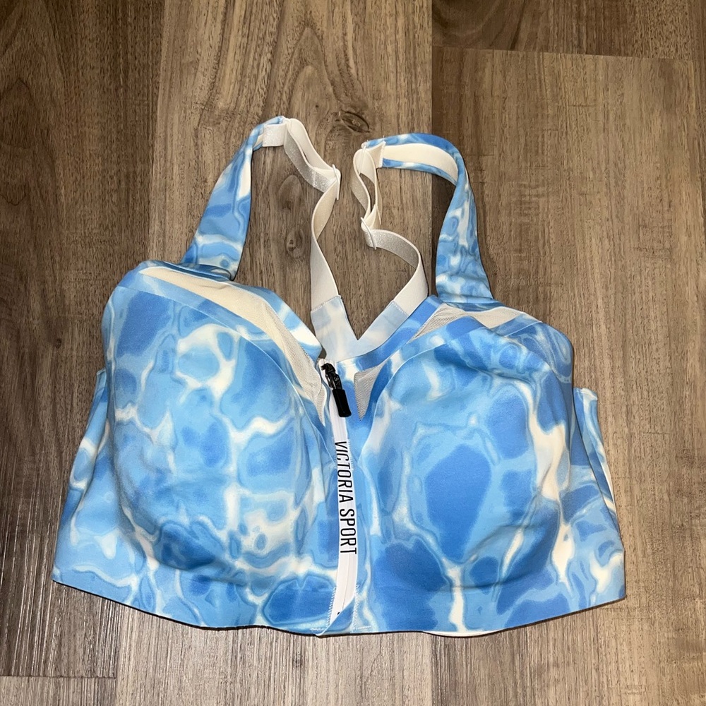 NWOT Victoria's Secret Incredible Knockout Ultra Max Front-Close Sport Bra 34DDD